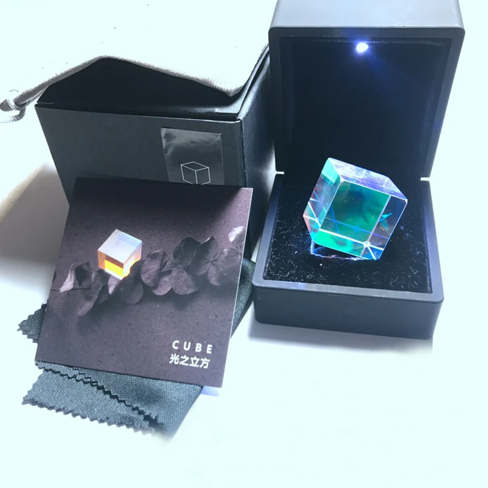 

Optical Glass RGB Dispersion Cube for Physics Teaching Decoration Arts with Delicate Gift Box 2.0x2.0x2.0cm