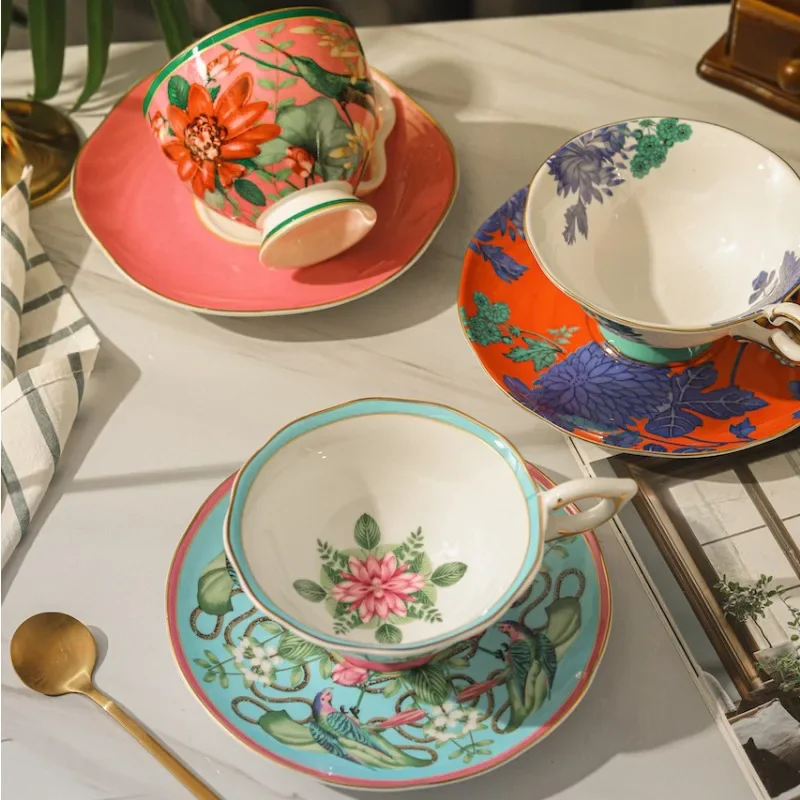 Imagem -03 - Conjunto de Chávena de Café em Porcelana Óssea e Prato Xícara de Chá em Estilo Pastoral Europeu Canecas Domésticas Padrão Borboleta Presente Britânico