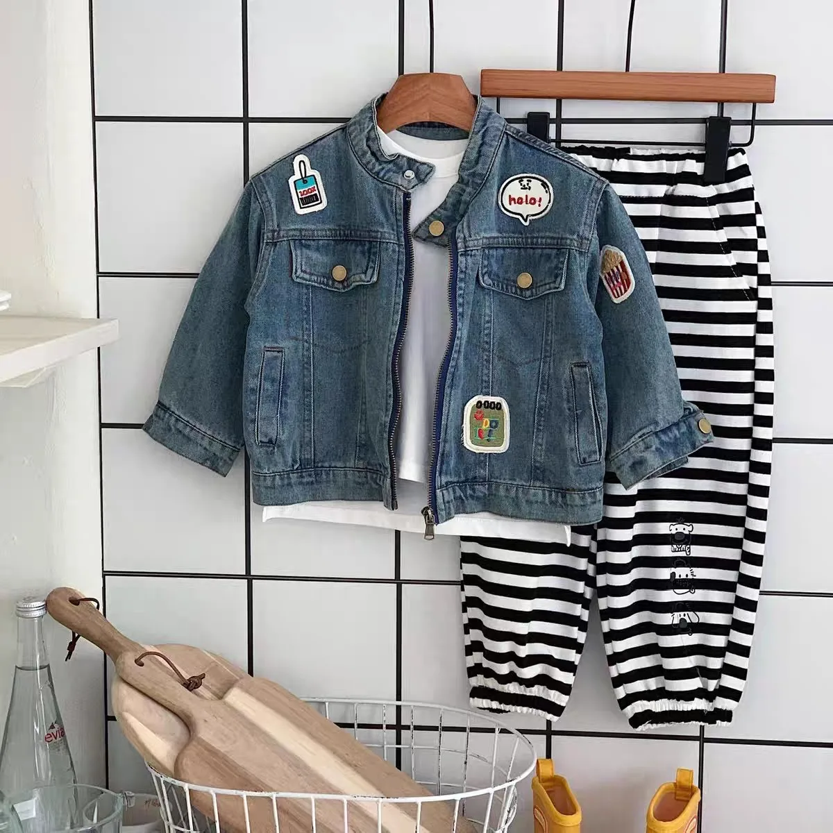 سترة الأطفال الربيع والخريف نمط جديد وسيم الصبي الطفل سترة بسحاب معطف الدنيم المألوف