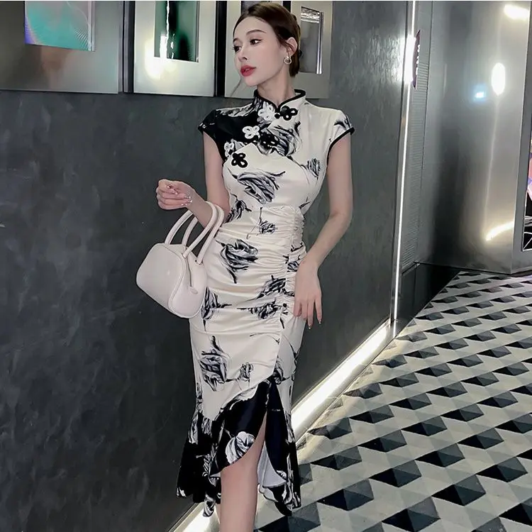 ชุดเดรสวินเทจจีนแบบไม่มีแขน ชุดกี่เพ้าลายดอกไม้ ชุดราตรีงานเลี้ยง ชุดกี่เพ้าแบบดั้งเดิมสำหรับใส่ไปไนต์คลับ ชุดเซ็กซี่