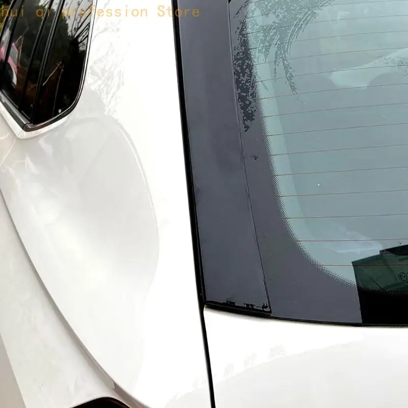 Paar Seitenfenster-Akzente in glänzendem Schwarz mit Detail des hinteren Viertels für den MK2 2017 H8WE – Detail 5