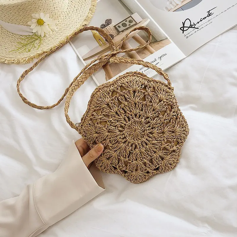 Fashion Round Straw Crossbody Bags for Women Handmade Woven Rattan Travel Handbags Female Summer Beach Messenger Bag Bohemian