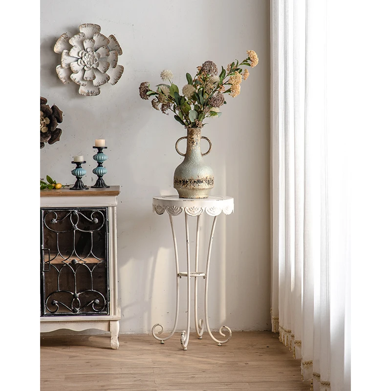 

Vintage Iron Round Coffee Table French Metal Antiquated Round Table for Home & Apartment Use