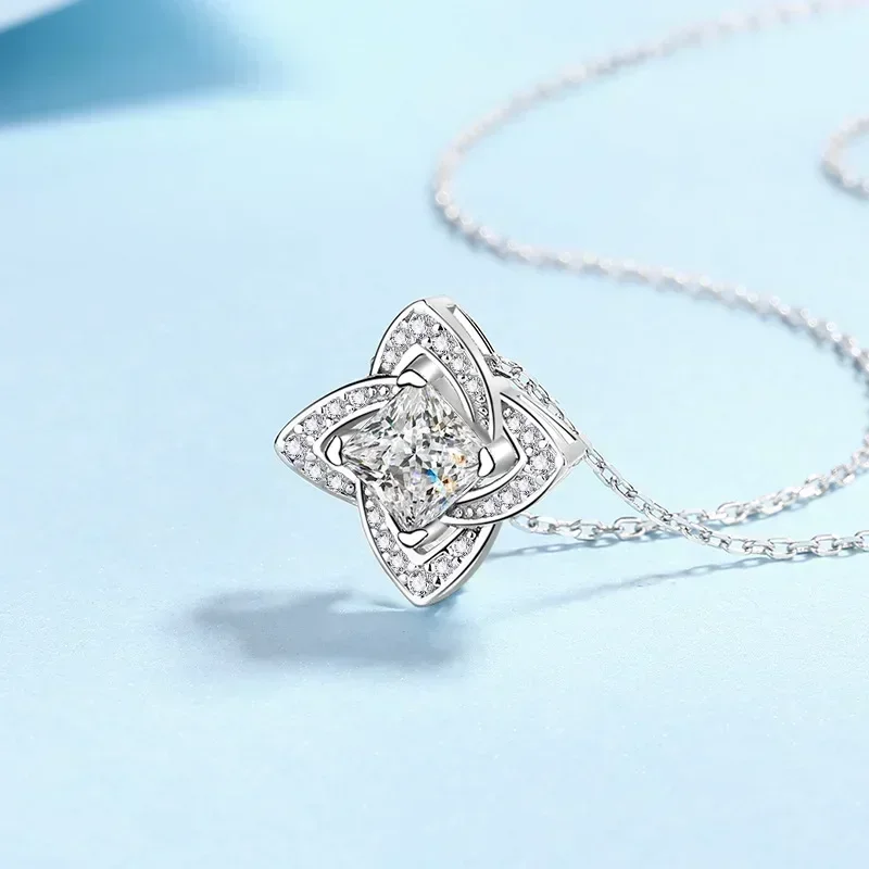 1CT Moissanite Diamond Four Leaf Square Clavicle Chain, Luxury Platinum PT950 Pendant Necklaces for Women Girl Fine Jewelry Gift
