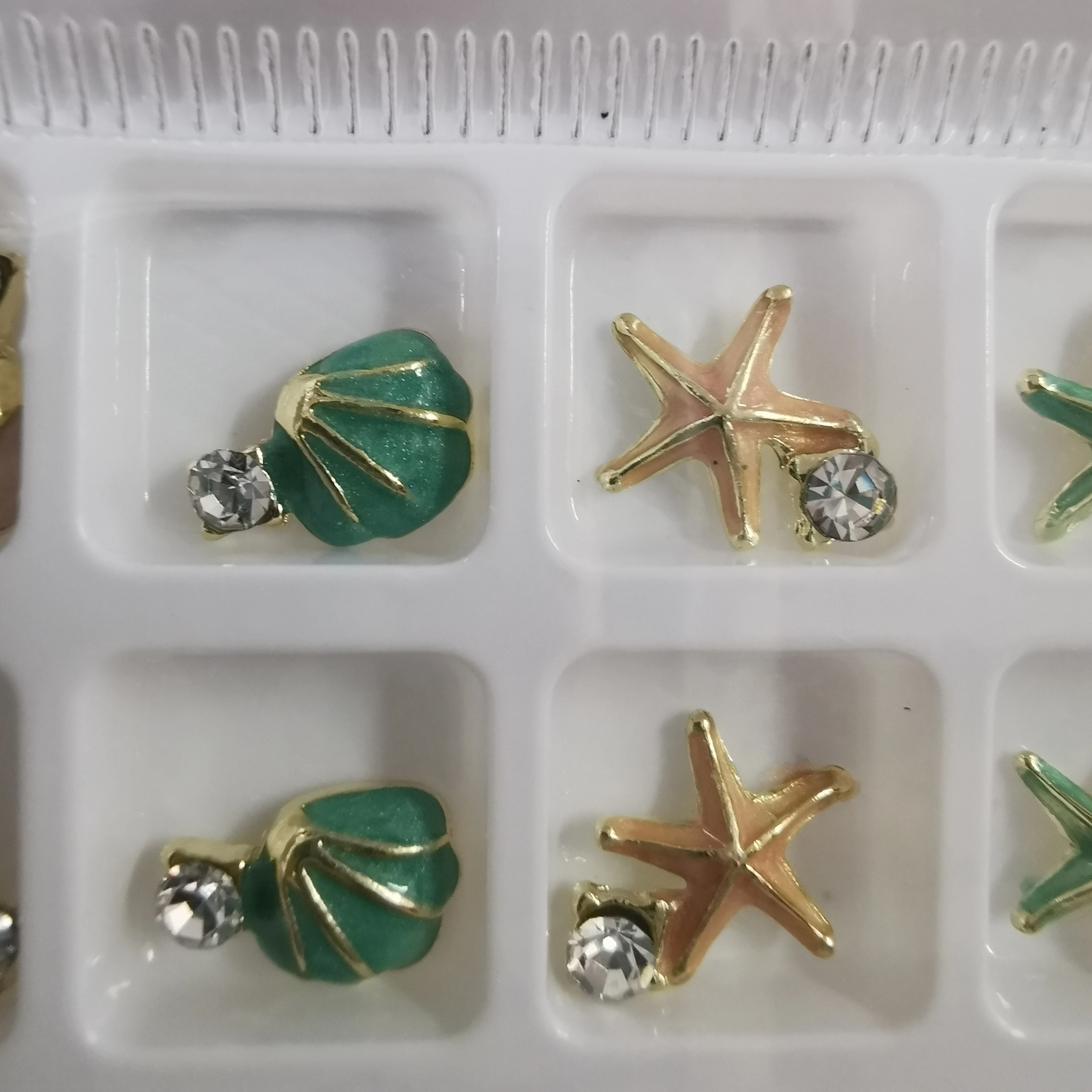 20 ピース/箱 5D 10 × 10 ミリメートル貝殻ヒトデネイルチャーム夏の海のテーマ合金ネイルパーツラインストーンホリデーマニキュアチャーム