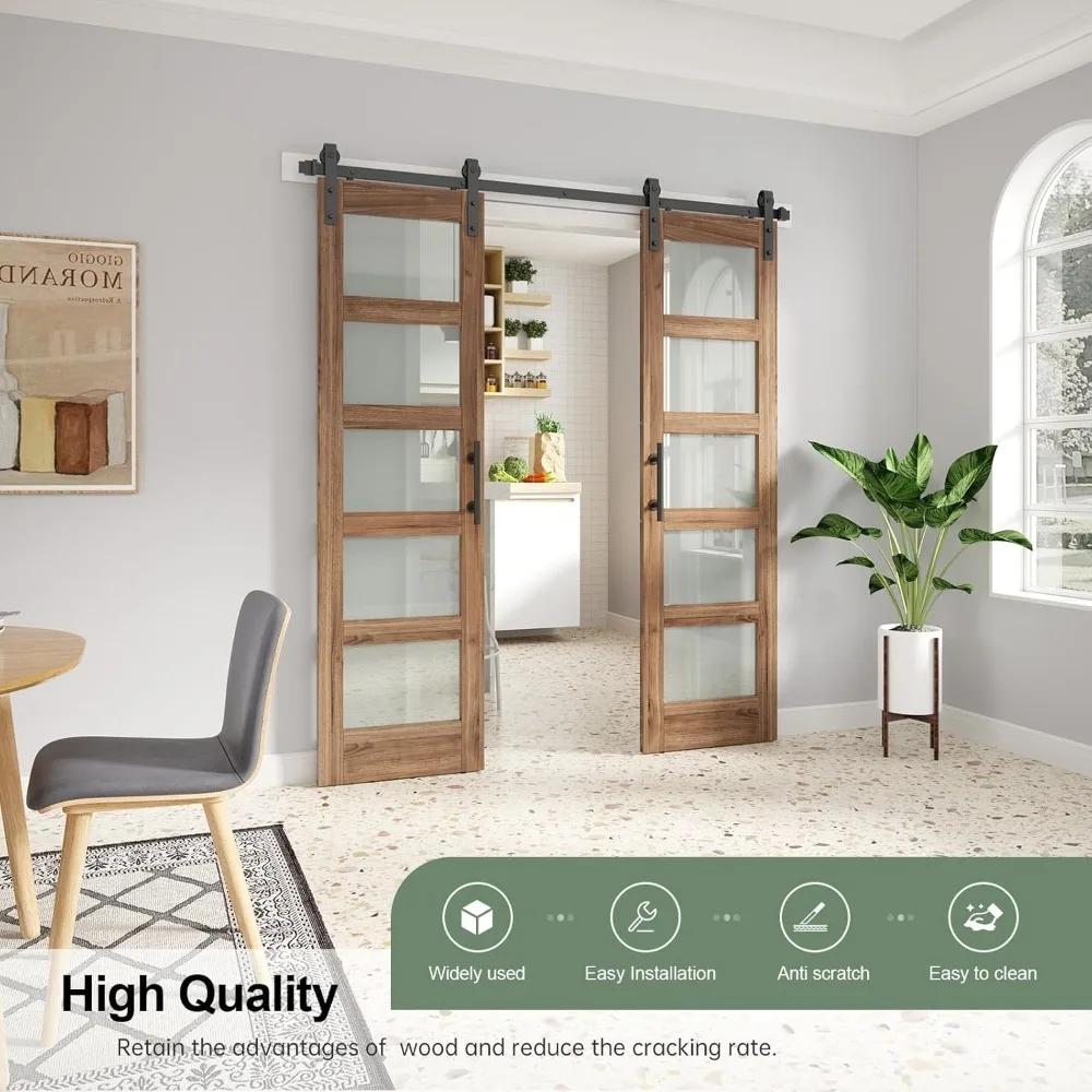 Portas duplas de vidro de celeiro de 24 x 84 polegadas Porta de celeiro de 48 polegadas com kit de hardware de 8 pés e alça incluída, vidro fosco de 5 painéis, LVL