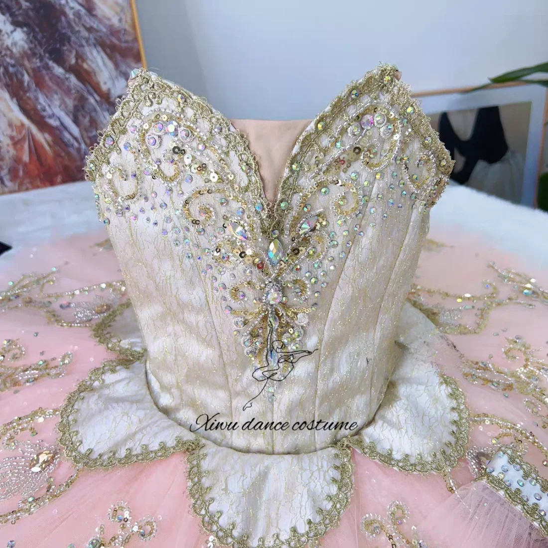 Costume de danse tutu de ballet rose et blanc avec broderie dorée