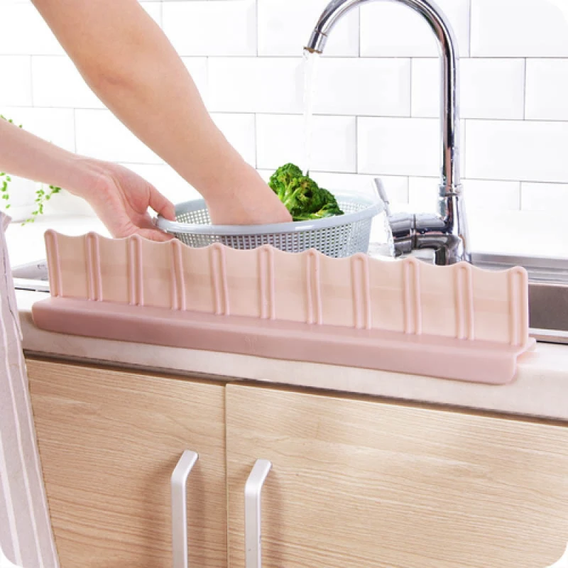 Kitchen Sink Countertop Water Splash Guard Reusable Waterproof Splashboard Home Suction Cup Plate Splash Sink Baffle Board