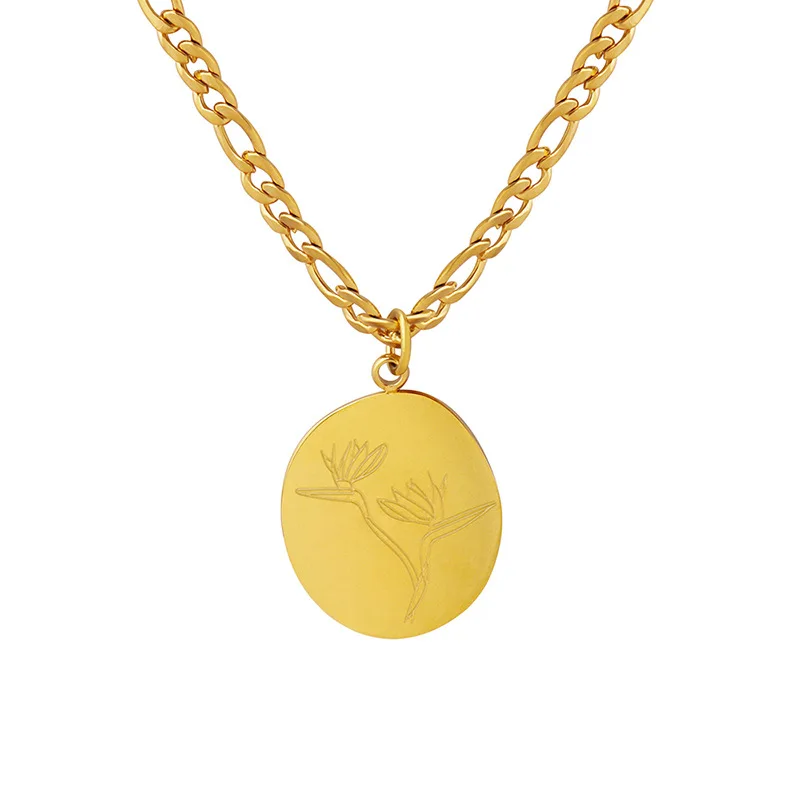 

The new Figaro chain medallion leaf lotus pendant necklace is gold-plated and does not fade