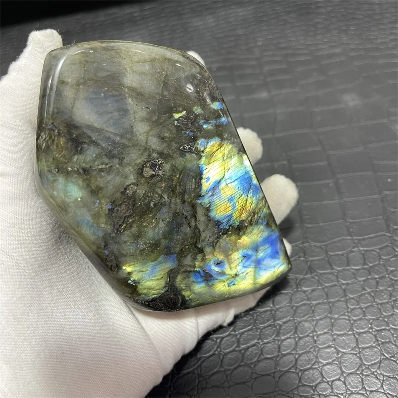 

680g Natural Crystal Quartz Polished Gemstone Large Labradorite Stone with Blue or Yellow Flash