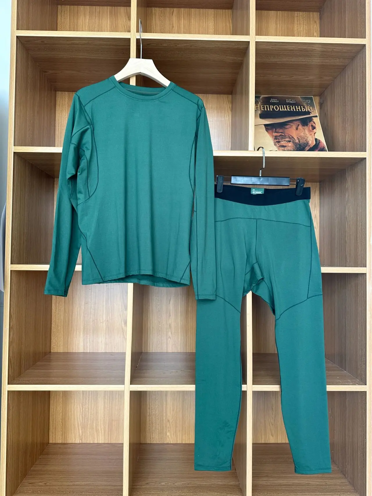 

Men's Fleece Lined Long Sleeve Thermal Underwear Set for Skiing Outdoor Sports Warmth Retention Youth Full round Neck C...