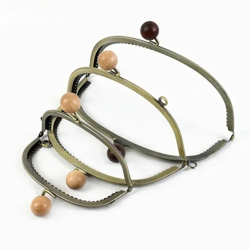 1/2 ΡΡ. 12/16/20 ΡΠΌ ΡΠΈΡΠ½Π΅Π½ΡΠΉ ΠΊΠΎΡΠ΅Π»Π΅ΠΊ Ρ Π·Π°ΡΡΠ΅ΠΆΠΊΠΎΠΉ-ΠΏΠΎΡΠ΅Π»ΡΠ΅ΠΌ, ΠΏΡΡΠΆΠΊΠΈ, ΠΌΠ΅ΡΠ°Π»Π»ΠΈΡΠ΅ΡΠΊΠΈΠ΅ ΡΡΡΠΊΠΈ Π΄Π»Ρ ΡΡΠΌΠΎΠΊ, Π΄Π΅ΡΠ΅Π²ΡΠ½Π½ΡΠ΅ Π±ΡΡΠΈΠ½Ρ, ΡΠ°ΠΌΠΊΠ° Π΄Π»Ρ ΠΊΠΎΡΠ΅Π»ΡΠΊΠ°, Π·Π°ΠΌΠΊΠΈ, ΡΡΡΠΊΠ°, Π°ΠΊΡΠ΅ΡΡΡΠ°ΡΡ Π΄Π»Ρ ΡΠΈΡΡΡ ΡΠ²ΠΎΠΈΠΌΠΈ ΡΡΠΊΠ°ΠΌΠΈ 1/2 ΡΡ. 12/16/20 ΡΠΌ ΡΠΈΡΠ½Π΅Π½ΡΠΉ ΠΊΠΎΡΠ΅Π»Π΅ΠΊ Ρ Π·Π°ΡΡΠ΅ΠΆΠΊΠΎΠΉ-ΠΏΠΎΡΠ΅Π»ΡΠ΅ΠΌ, ΠΏΡΡΠΆΠΊΠΈ, ΠΌΠ΅ΡΠ°Π»Π»ΠΈΡΠ΅ΡΠΊΠΈΠ΅ ΡΡΡΠΊΠΈ Π΄Π»Ρ ΡΡΠΌΠΎΠΊ, Π΄Π΅ΡΠ΅Π²ΡΠ½Π½ΡΠ΅ Π±ΡΡΠΈΠ½Ρ, ΡΠ°ΠΌΠΊΠ° Π΄Π»Ρ ΠΊΠΎΡΠ΅Π»ΡΠΊΠ°, Π·Π°ΠΌΠΊΠΈ, ΡΡΡΠΊΠ°, Π°ΠΊΡΠ΅ΡΡΡΠ°ΡΡ Π΄Π»Ρ ΡΠΈΡΡΡ ΡΠ²ΠΎΠΈΠΌΠΈ ΡΡΠΊΠ°ΠΌΠΈ