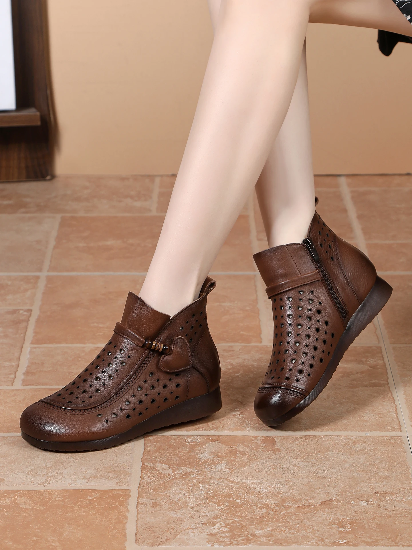 stivaletti-comodi-e-traspiranti-in-morbida-pelle-di-vacchetta-con-fondo-piatto-antiscivolo-per-donna-moda-primavera-estate