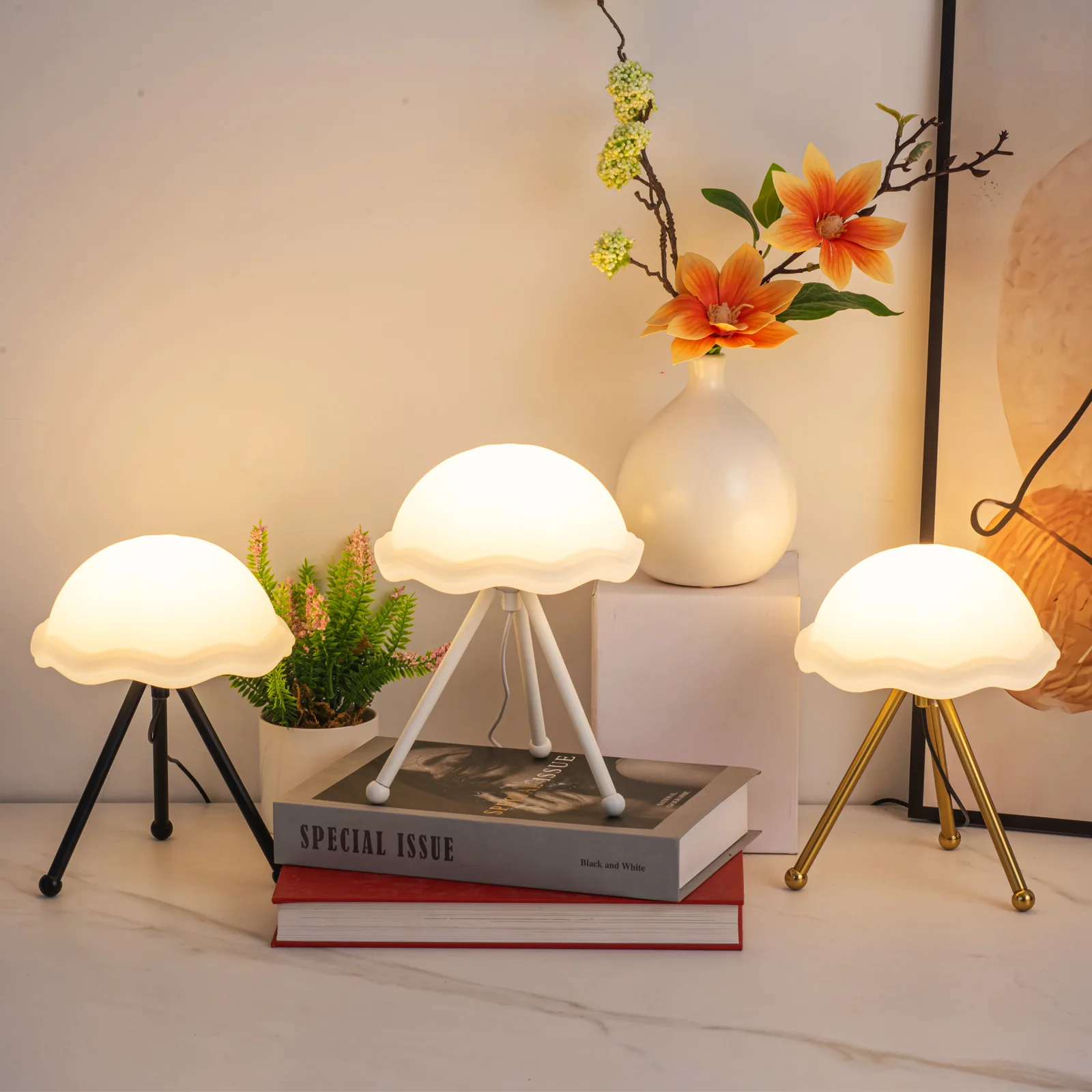 White Cloud Table Light for Bedroom Bedside Lighting Study Tripod Standing Table Lamps Kids Baby Nursery Room LED Night Light