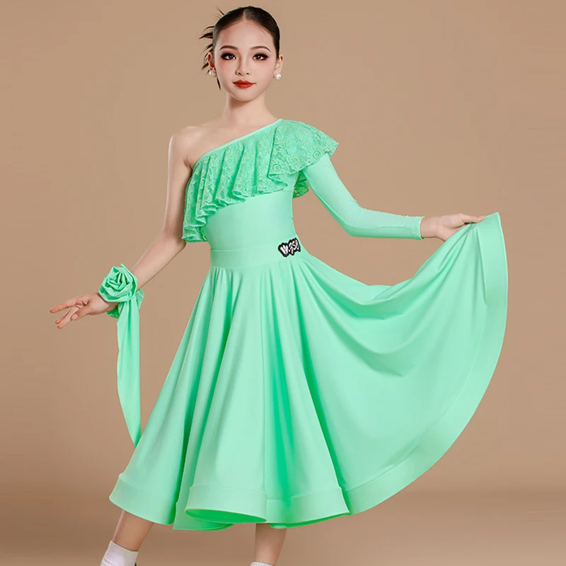 Sukienka do tańca nowoczesnego z jednym rękawem dla dziewczynek, sukienka do tańca latynoamerykańskiego z falbankami, kostiumy konkursowe do walca i tańca towarzyskiego dla dzieci XS10456