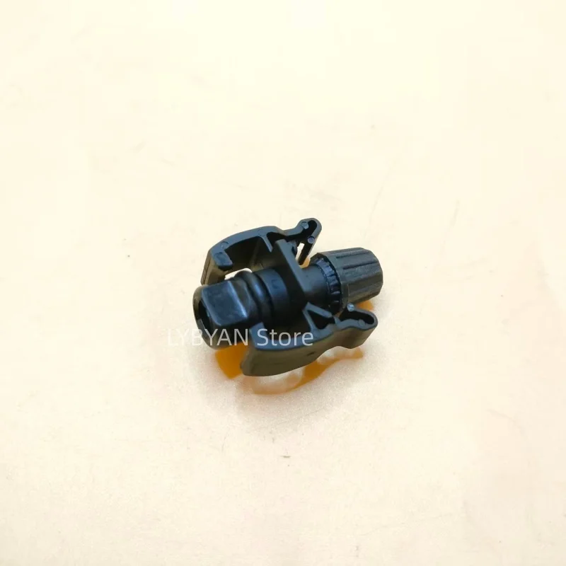 Expansion Water Tank Water Hose Connector For Ford Ecosport Focus Fiesta C1B18C362AA,1791975,C1BZ8C362A,9X2Z00933A,C1BZ-8C362-A