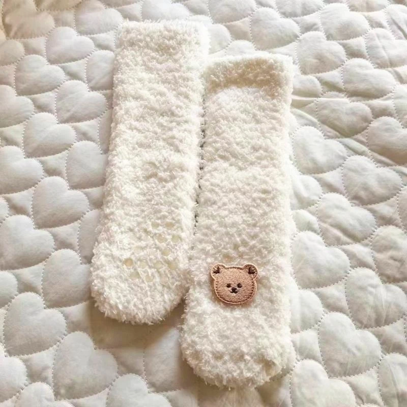 Y4QA Warm Plush Children Floor Socks Gender Neutral Cartoon Socks for Baby Toddlers 0-8Y No-Slip Winter Socks Indoor Shoes