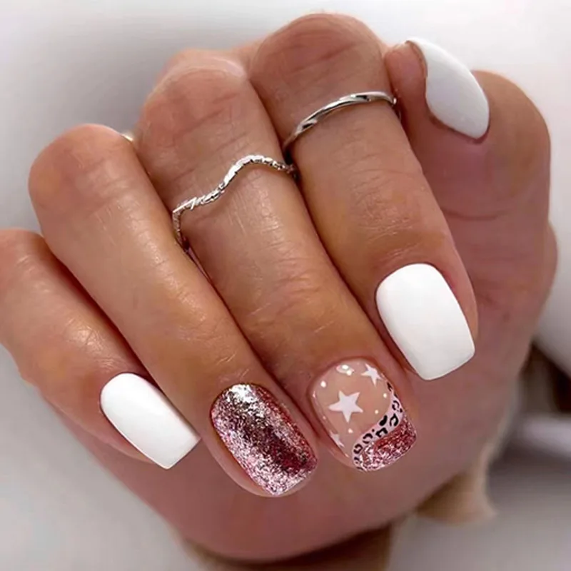 

24-Piece Pink & Red Glitter Press-On Nails – Milky White Star Print Short Petite Ballet False Nails For Women