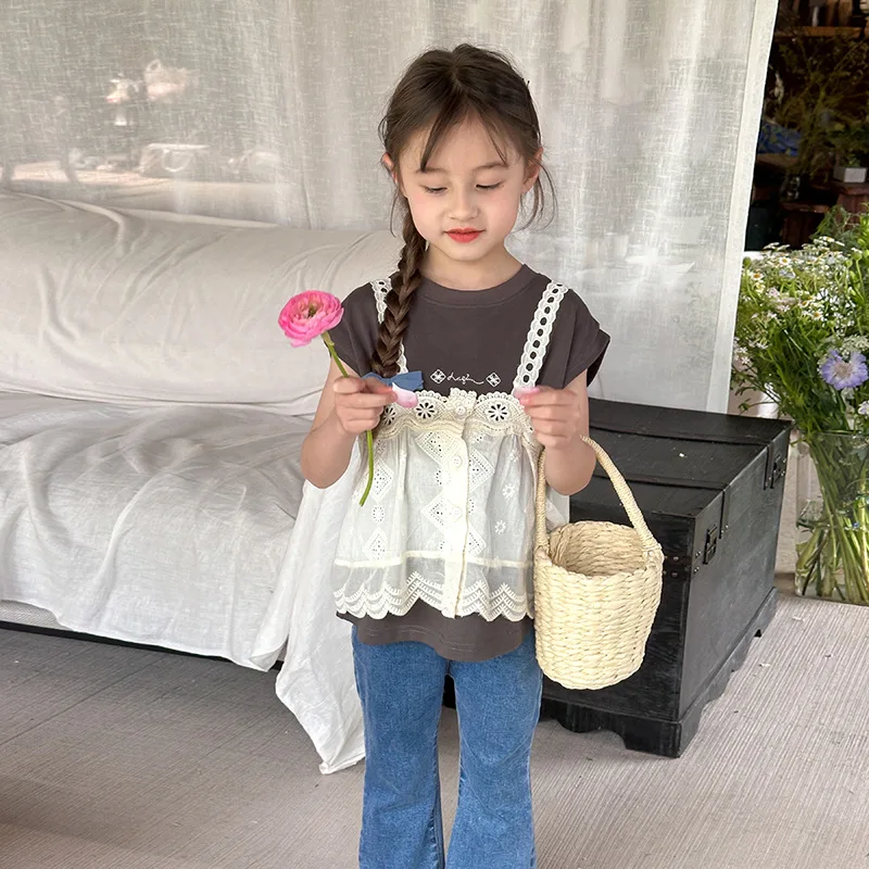 

Girls T Shirt 2024 Korean Style Summer New Solid Color Lace Vest Casual Loose Design Embroidery Suspenders Fashion Two Piece Set