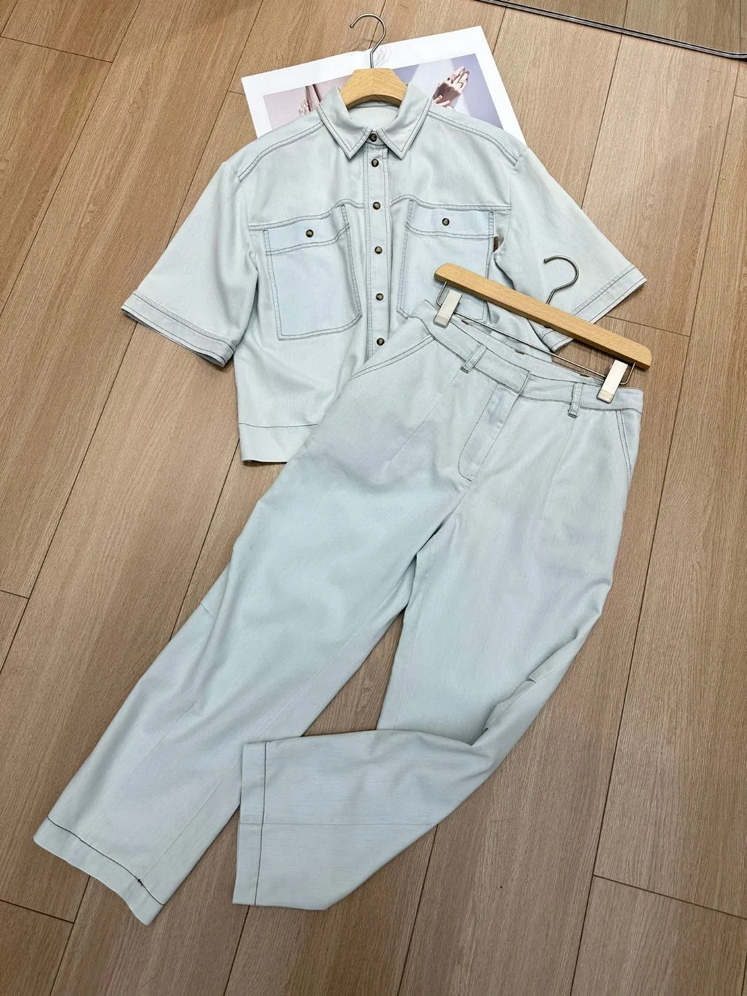 

Bc* Summer New Fashionable Casual Short Sleeved Denim Shirt, Washed Thin Denim Set, Women's Light Blue Design