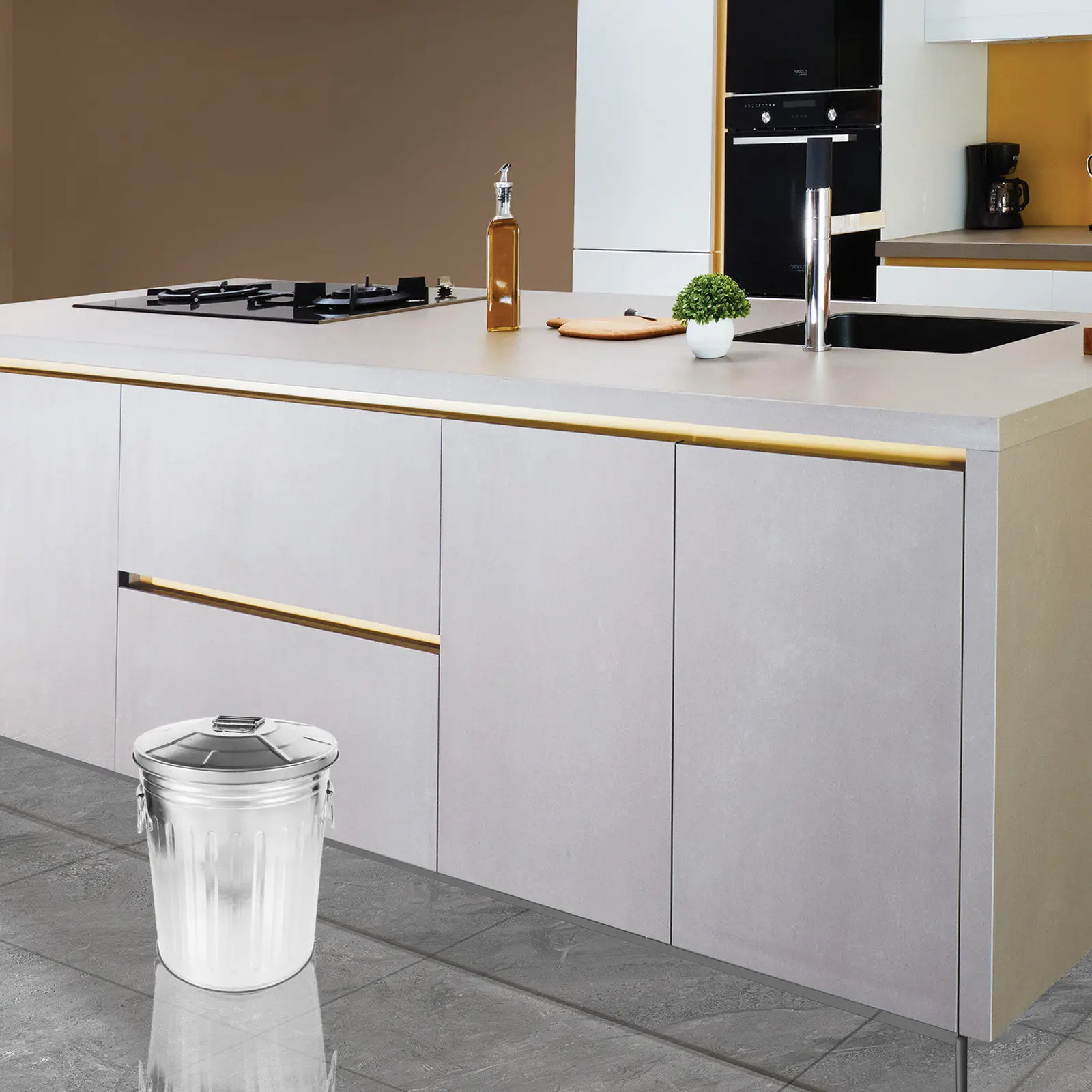 

Large Capacity Metal Outdoor Garbage Can Sturdy Iron Trash Bin for Patio Deck Garden Kitchen Bathroom Office Rustproof Modern