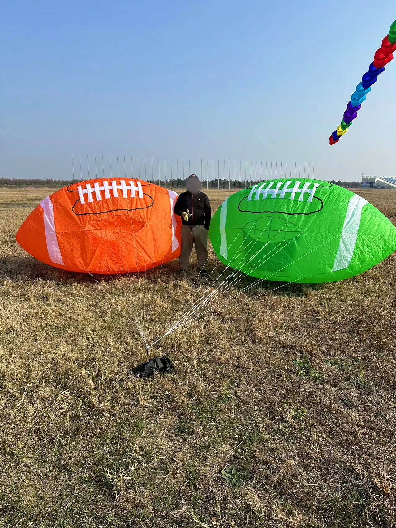 ソフトインフレータブルカイト,バッグ付きナイロン生地,フットボールカイト,ランドリーペンダント,30d,3.5m, 9km