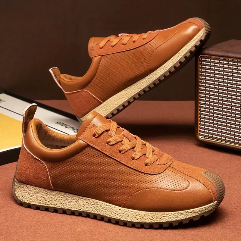 

2025 Autumn/Winter New Running Shoes Men's Fashion Retro Thick Bottom Casual Sports Shoes Outdoor Round Head Strap Running Shoes