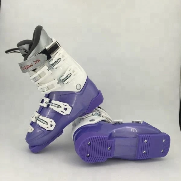 Chinese good quantity ski boots