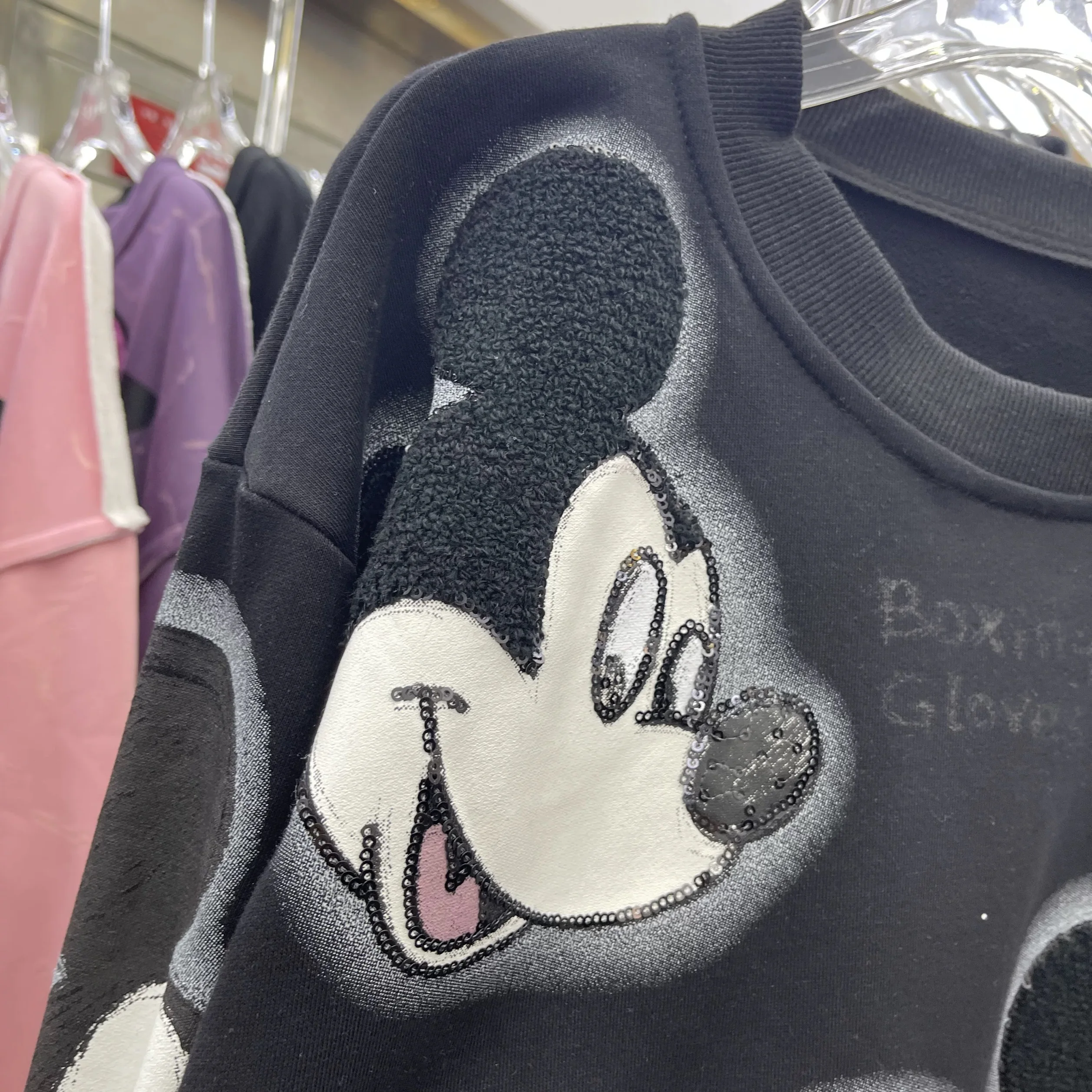 T-shirt con felpa girocollo allentata con stampa di cartoni animati di Topolino ricamato per l'industria pesante del marchio di moda europeo e americano