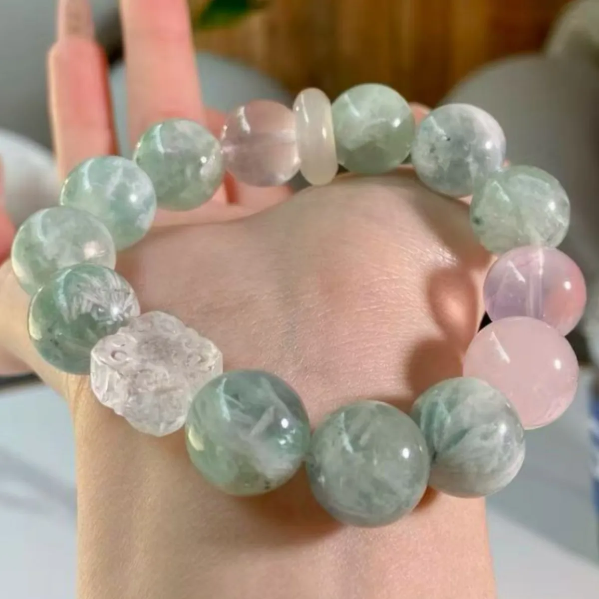 

Natural Feather Fluorite Crystal Bracelet Men's and Women's Light Luxury Fashion Duobao Bracelet