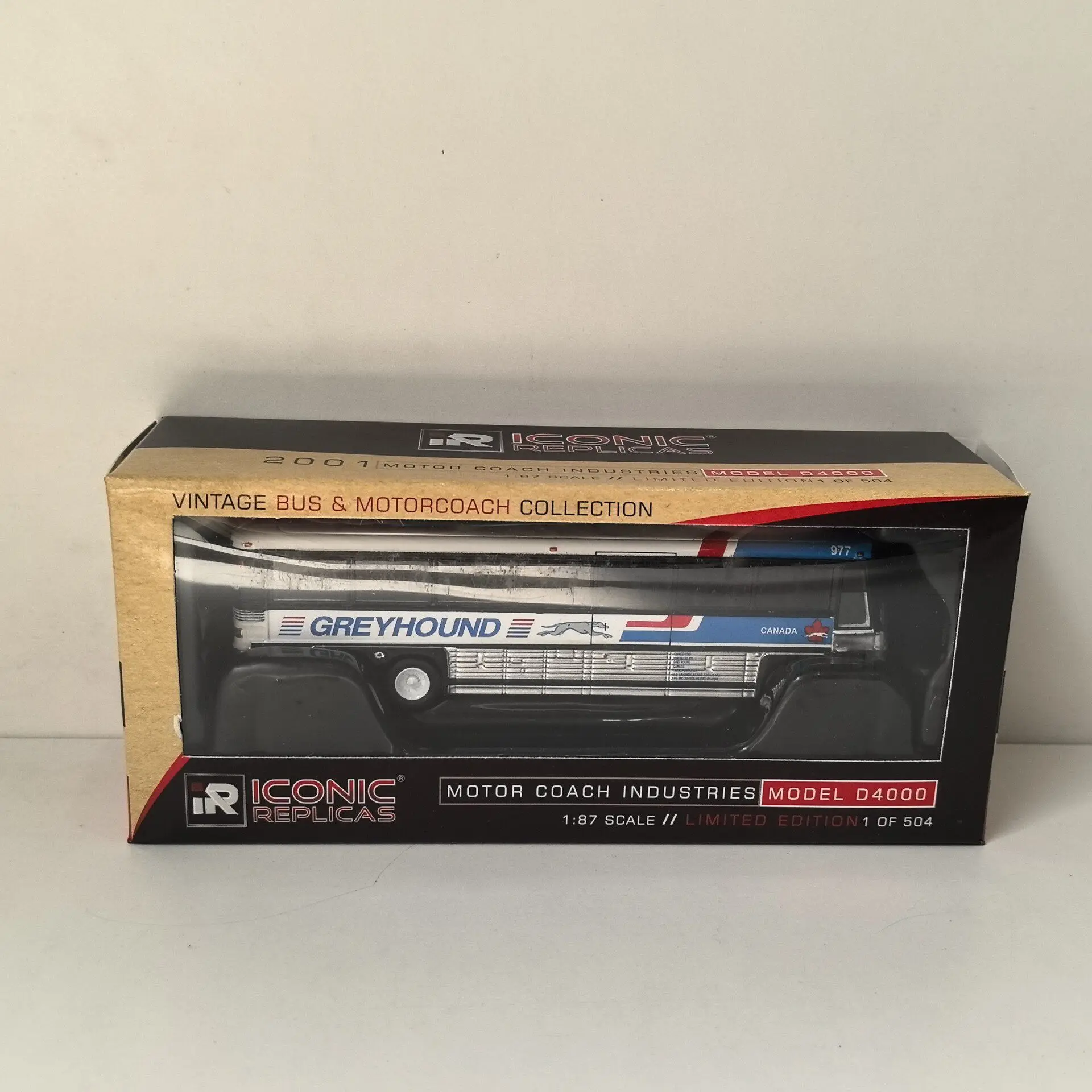 Diecast IR 1/87 Scale HO MCI D4000 GREYHOUND Bus 31 Alloy Car Model