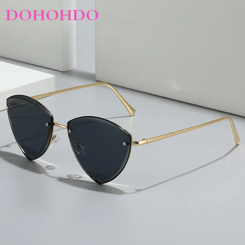 

Fashion Retro Sunglasses Women Men Luxury Brand Metal Frameless Triangle Sun Glasses Ladies Shades Outdoors Travel Eyewear UV400