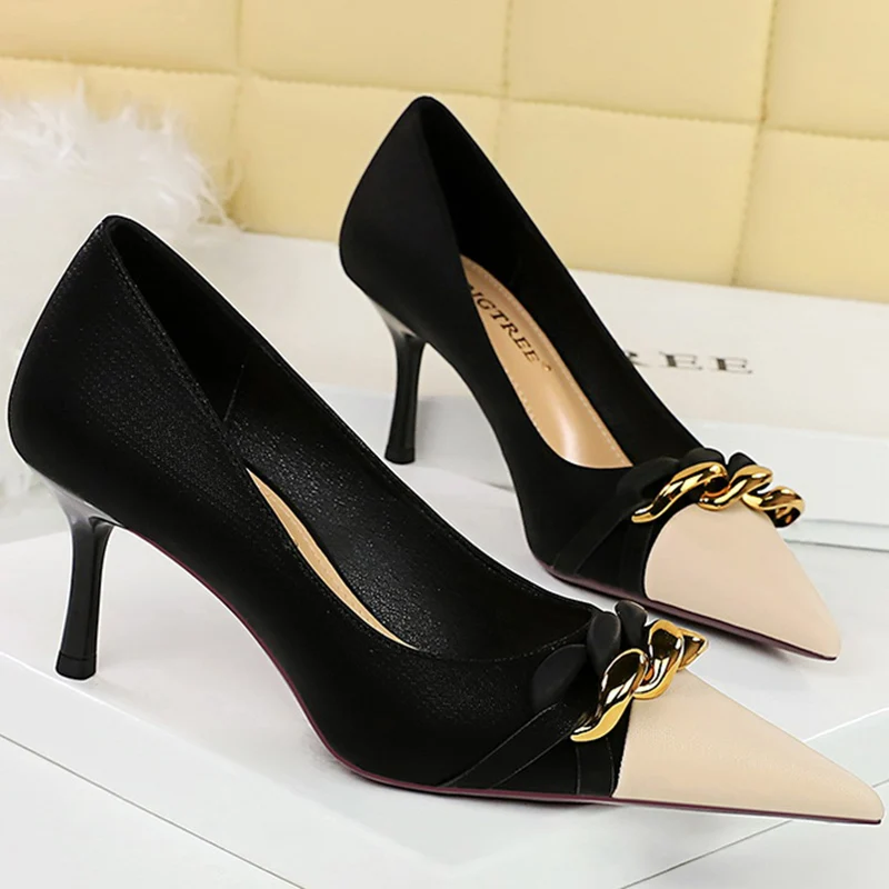 Western Style Party Women Shoes 7cm Thin High Heels Shallow Mixed Colors Pointed Toe Metal Chain Decoration Fashion Ladies Pumps