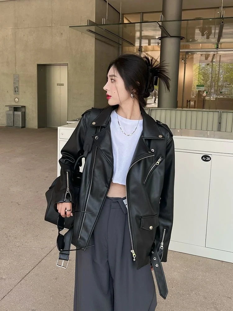 

Женская кожаная куртка оверсайз в американском стиле, свободного кроя, байкерская одежда, крутая уличная одежда, пальто из искусственной кожи на молнии с длинными рукавами
