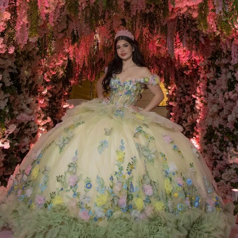 

Green Shiny Ball Gown Quinceanera Dresses 2026 Applique Flower Beading Crystal Bow Tiered Tull Off Shoulder Sweet 16 Dress Years