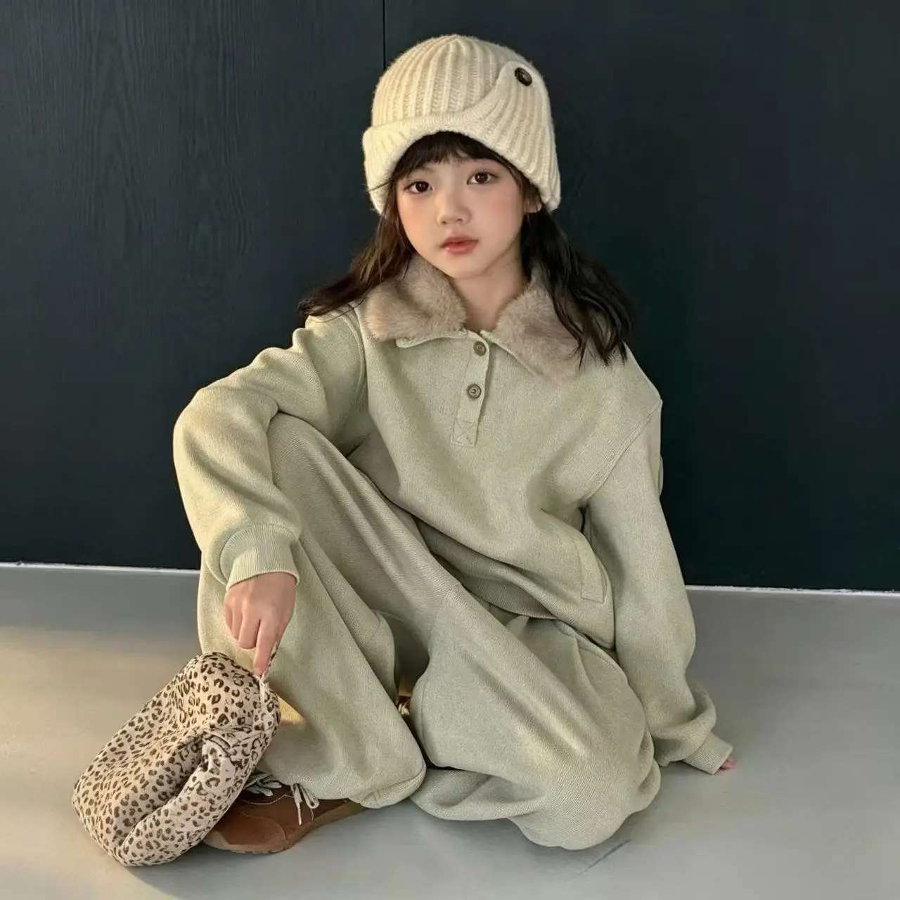 Girls Fall Winter 2Pcs Outfit Korean Style Furry Collar Sweatshirt & Wide Leg Pants Thickened Casual Set for Big Kids