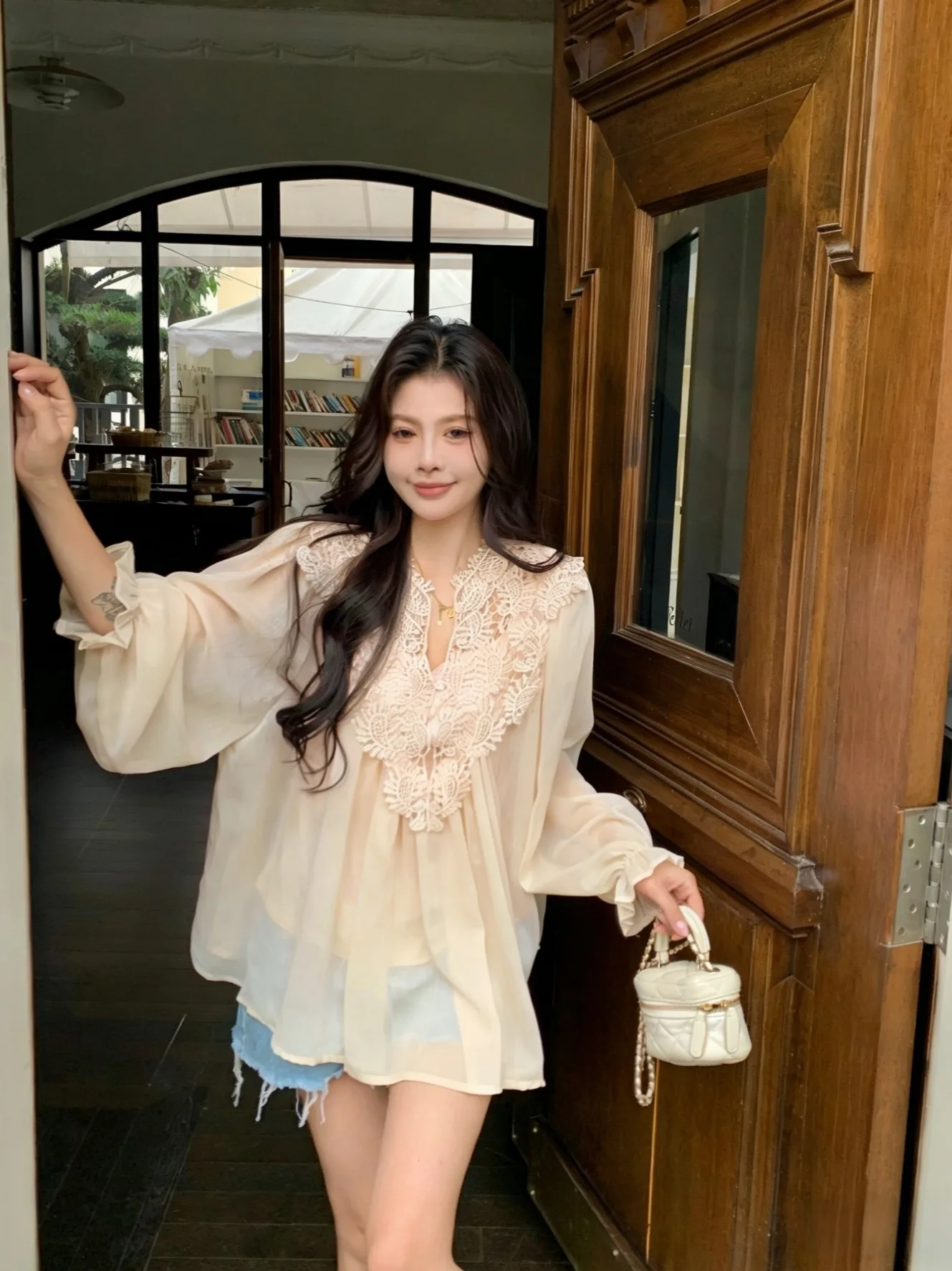 

plus Size Women's Summer New Style Loose Fit Long Sleeve Hooked Flower Shirt UV Protection High Waist Commute Style Korean Ve...