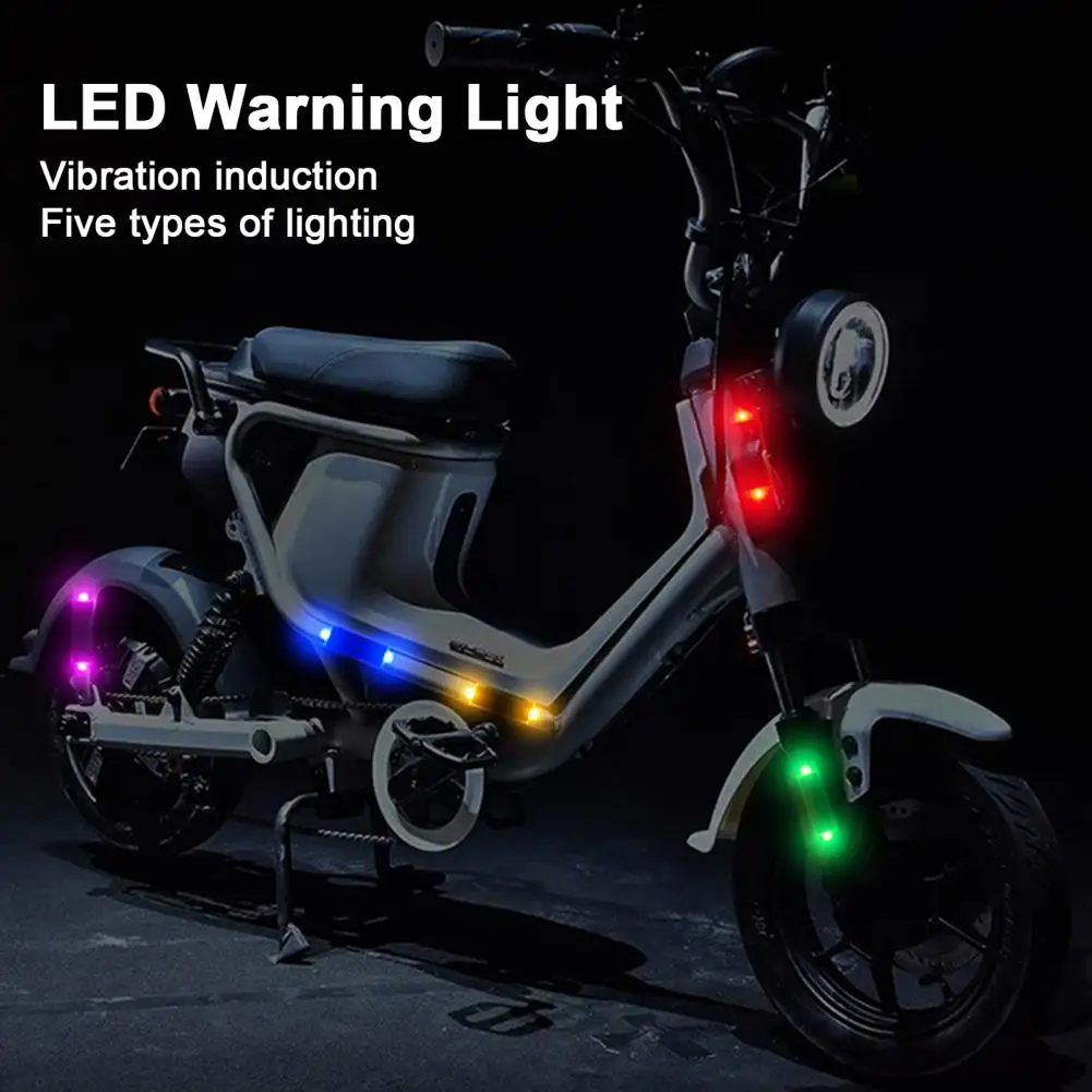 Solar Warning Light High Lumens Super Bright Waterproof Compact Size Portable Rechargeable Motorcycle Bike Tail Light LED Bike L