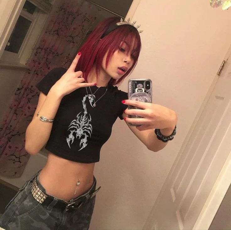 

Retro Graphic Crop Top Black Short Sleeve O Neck Casual T Shirt for Women Women Short Goth T-shirt Slim-fit Contrast Color Y2K