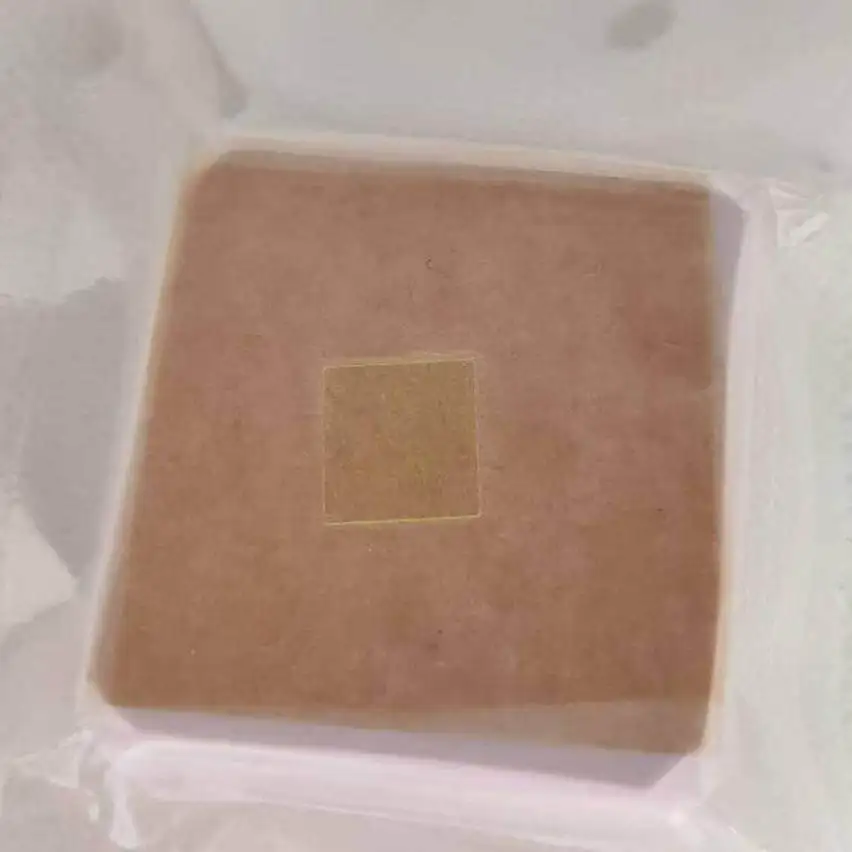 LuAG(Ce) scintillation crystal, dimensions: 10*10*0.5mm, with 0.1mm double-sided polished surface