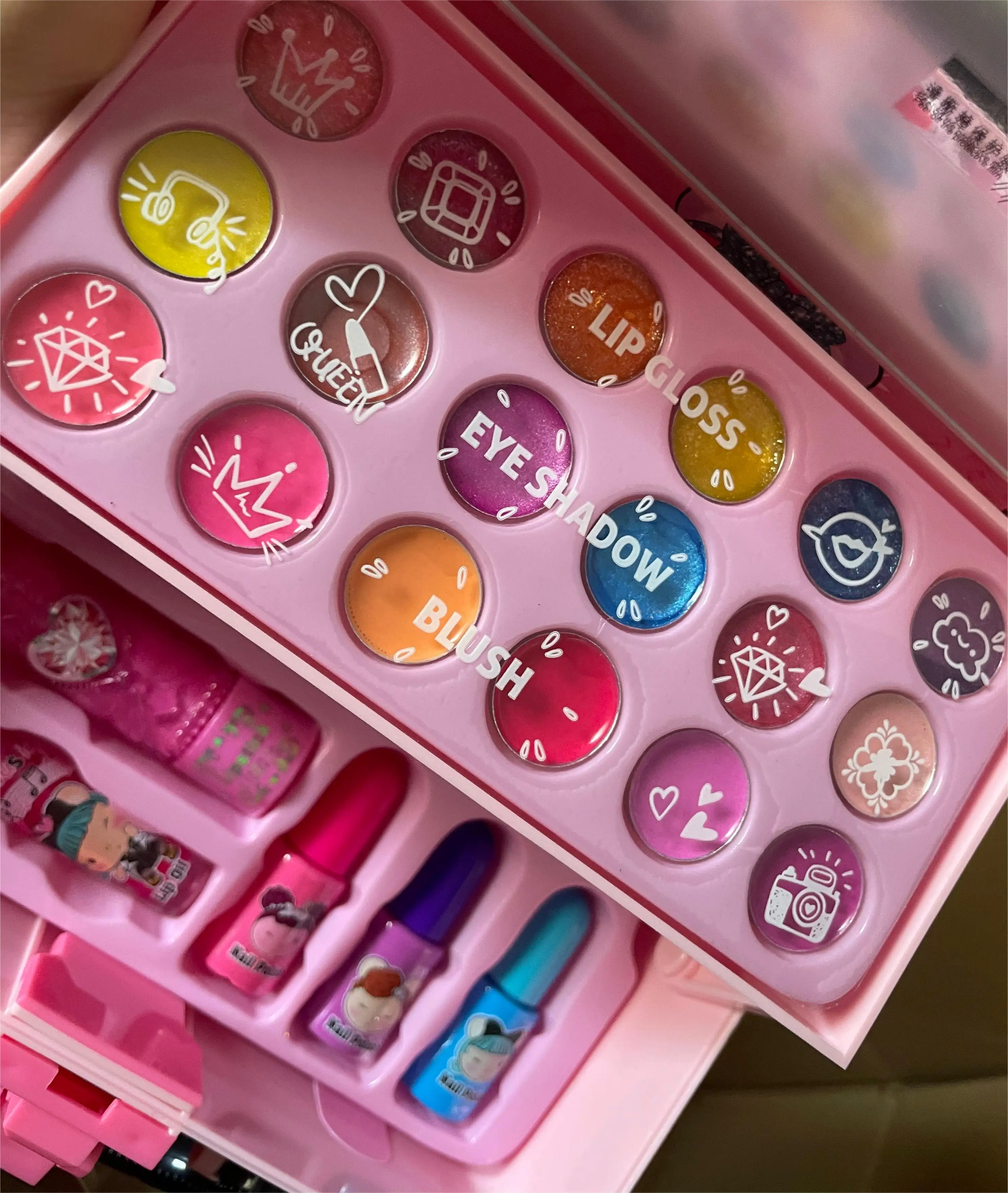 Jouets de maquillage cosmétiques portables pour filles, valise rose pour enfants, fête d'anniversaire, vernis à ongles brillant Jules, maison de jeu de simulation, 32 pièces