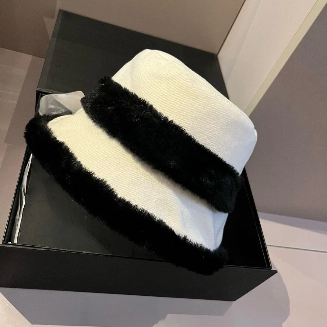 

Premium Furry - Trimmed Bucket Hat Top Quality Fashionable Sun Hat Couples Sweet Festival Gift Chic Similar Headwear Women Hat
