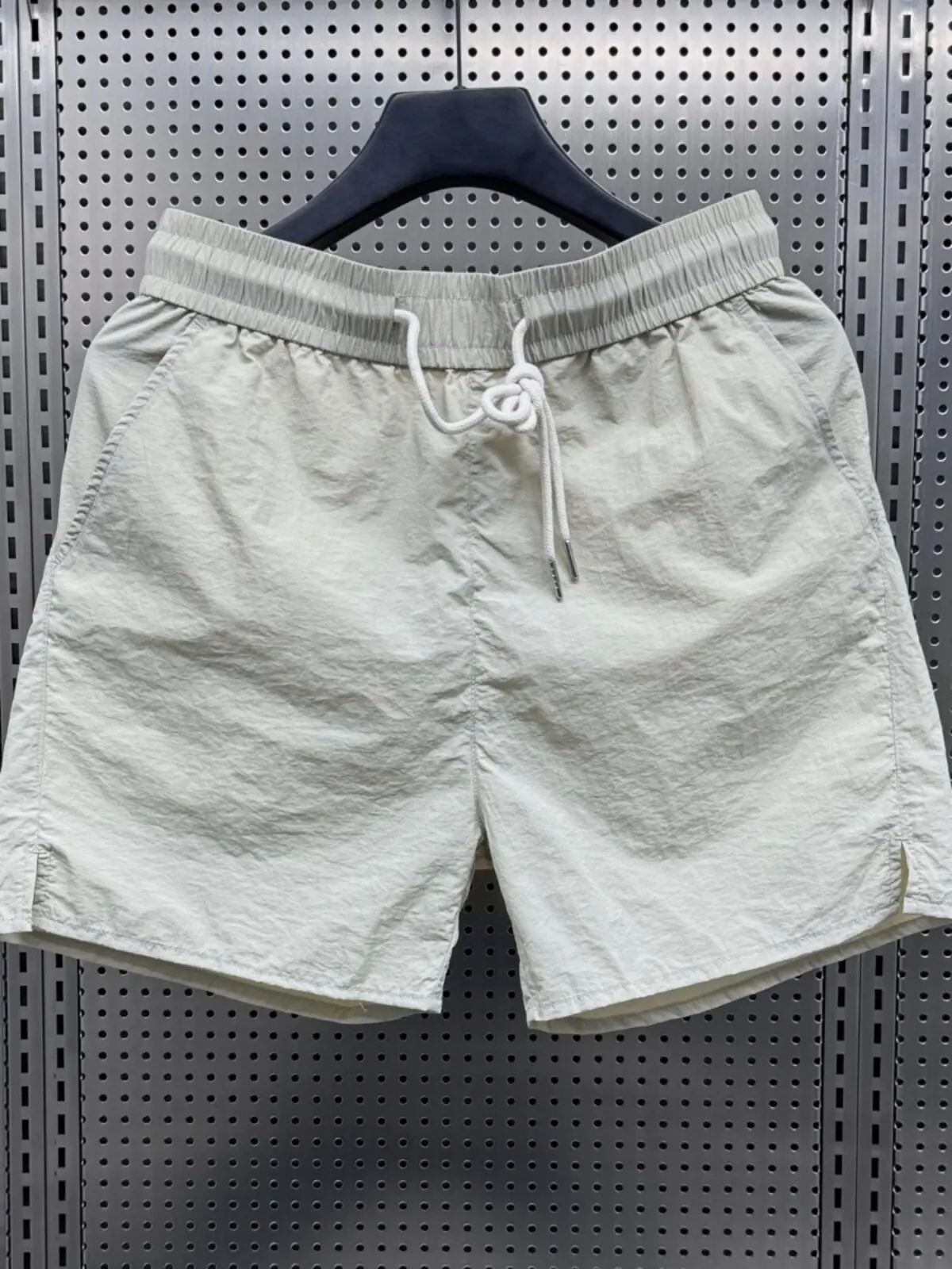 

Summer Thin Ice Silk Quick Dry Men's Shorts Casual Drawstring Three-quarter Length Pure Color Beach Pants Breathable Loose Fit