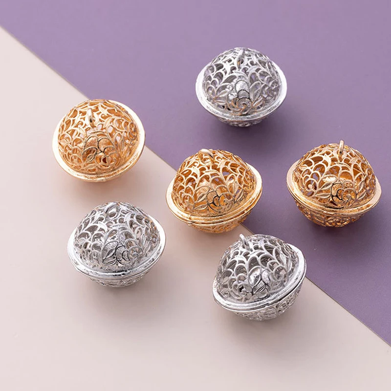 5Pcs Hollow Metal Jingle Bells Ornaments DIY Handmade Accessories Material Christmas Tree Decoration Keychain Pendant Bells