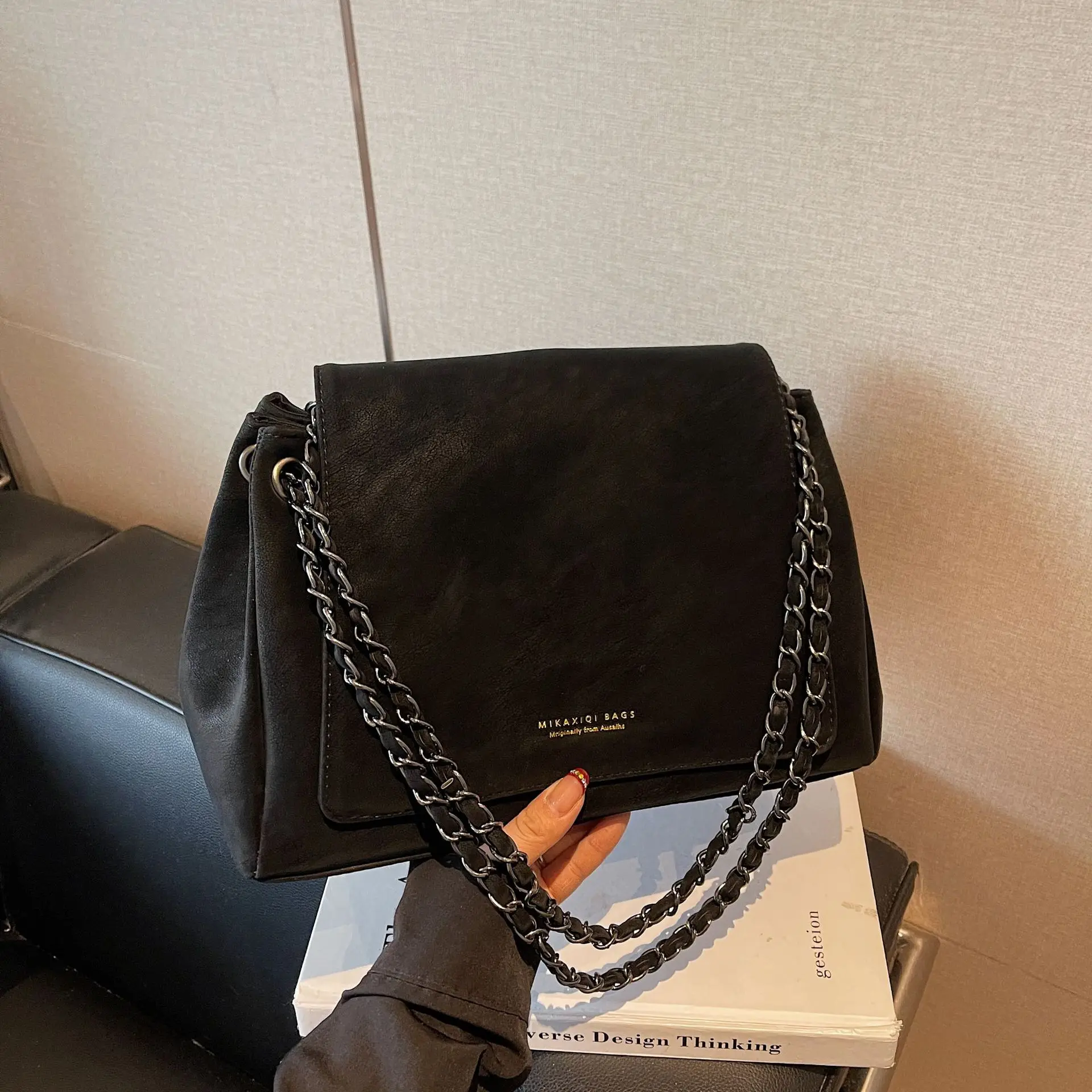 

2025 A/W Women's Vintage Square Bag, Genuine Leather Underarm Shoulder Purse, Multi-way Crossbody Bag for Daily Commute Dating​