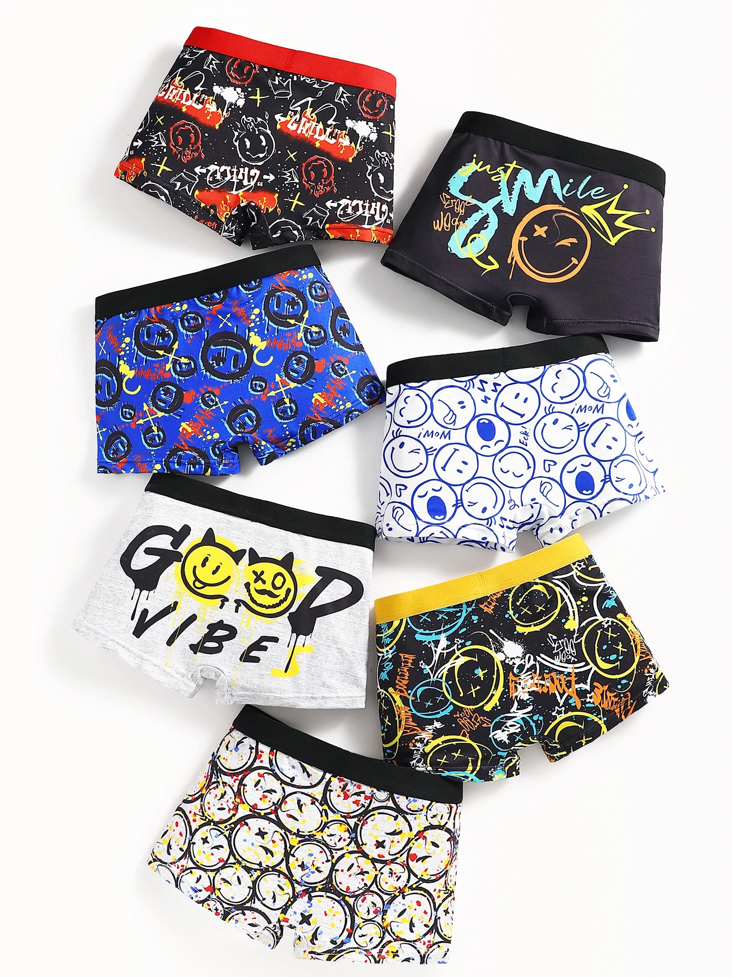 Ensemble de 7 boxers pour garçons avec imprimés, confortables et doux pour la maison, sous-vêtements mignons pour étudiants, adaptés aux âges de 4 à 12 ans