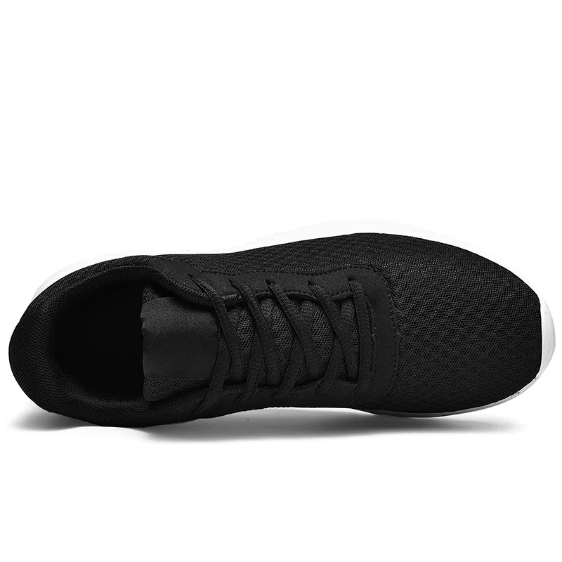 2025 Lightweight Men Casual Shoes Breathable Slip on Male Casual Sneakers Anti-slip Men's Flats Outdoor Walking Shoes Size 39-47