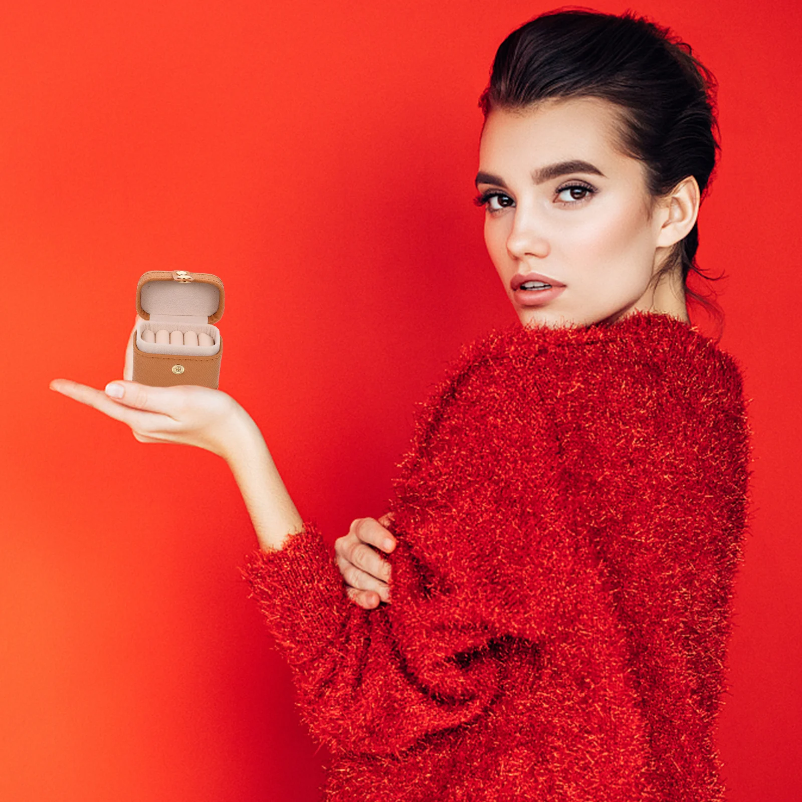 

Delicate Jewelry Box Vintage Style PU Material Ring Storage Organizer Gift Wrapping Jewelry Box Storage Container