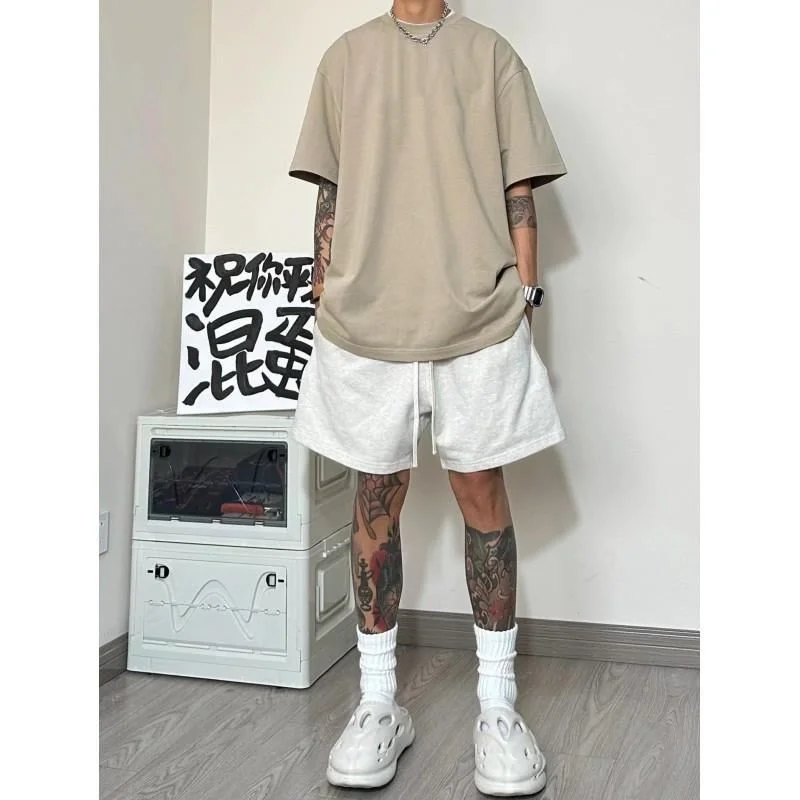 

Ins американские универсальные шорты мужские летние новые универсальные свободные однотонные спортивные шорты в уличном стиле с пятью точками