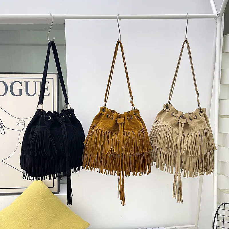 

2025 New European and American Simple Retro Tassel Drawstring Water Bucket Tassel Bag Single Shoulder Cross Shoulder Women's Bag